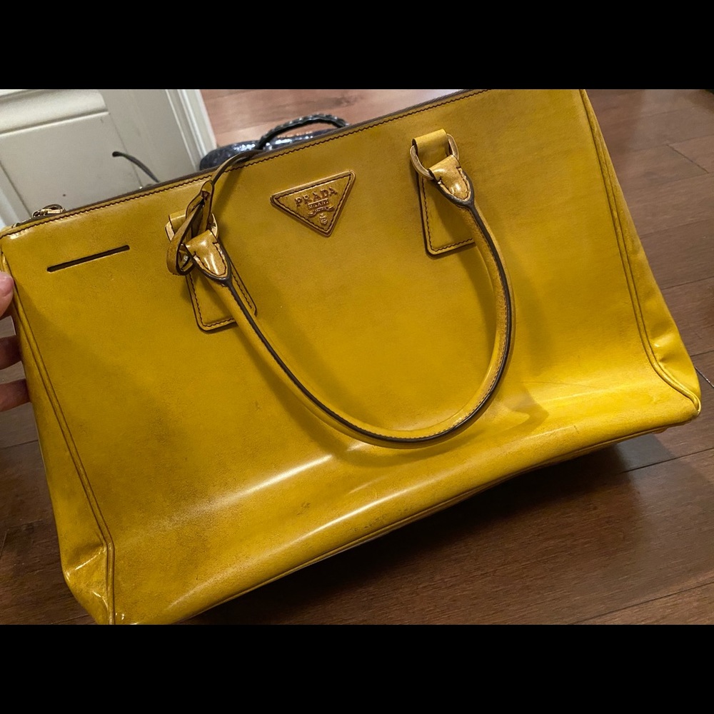 Prada killer bag